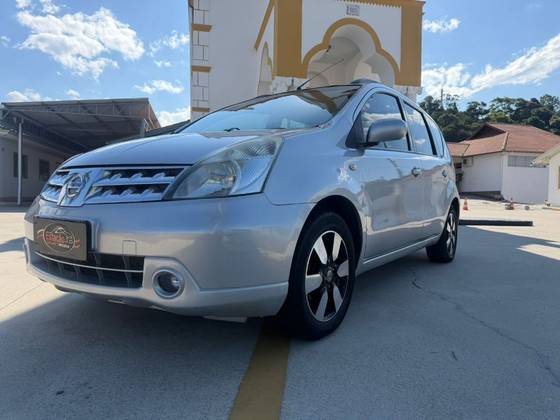 NISSAN LIVINA 1.8 SL 16V FLEX 4P AUTOMÁTICO NISSAN LIVINA 1.8 SL 16V FLEX 4P AUTOMÁTICO